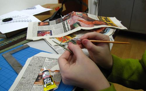 12/2011 - Stavba mostu z papírové stavebnice
