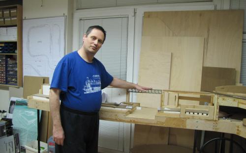 12/2011 - Stavba mostu z papírové stavebnice