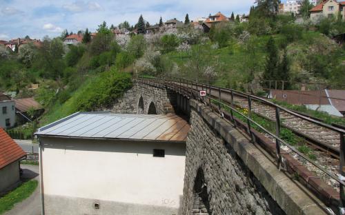 Ledeč - železniční most u hradu seshora - 2008 